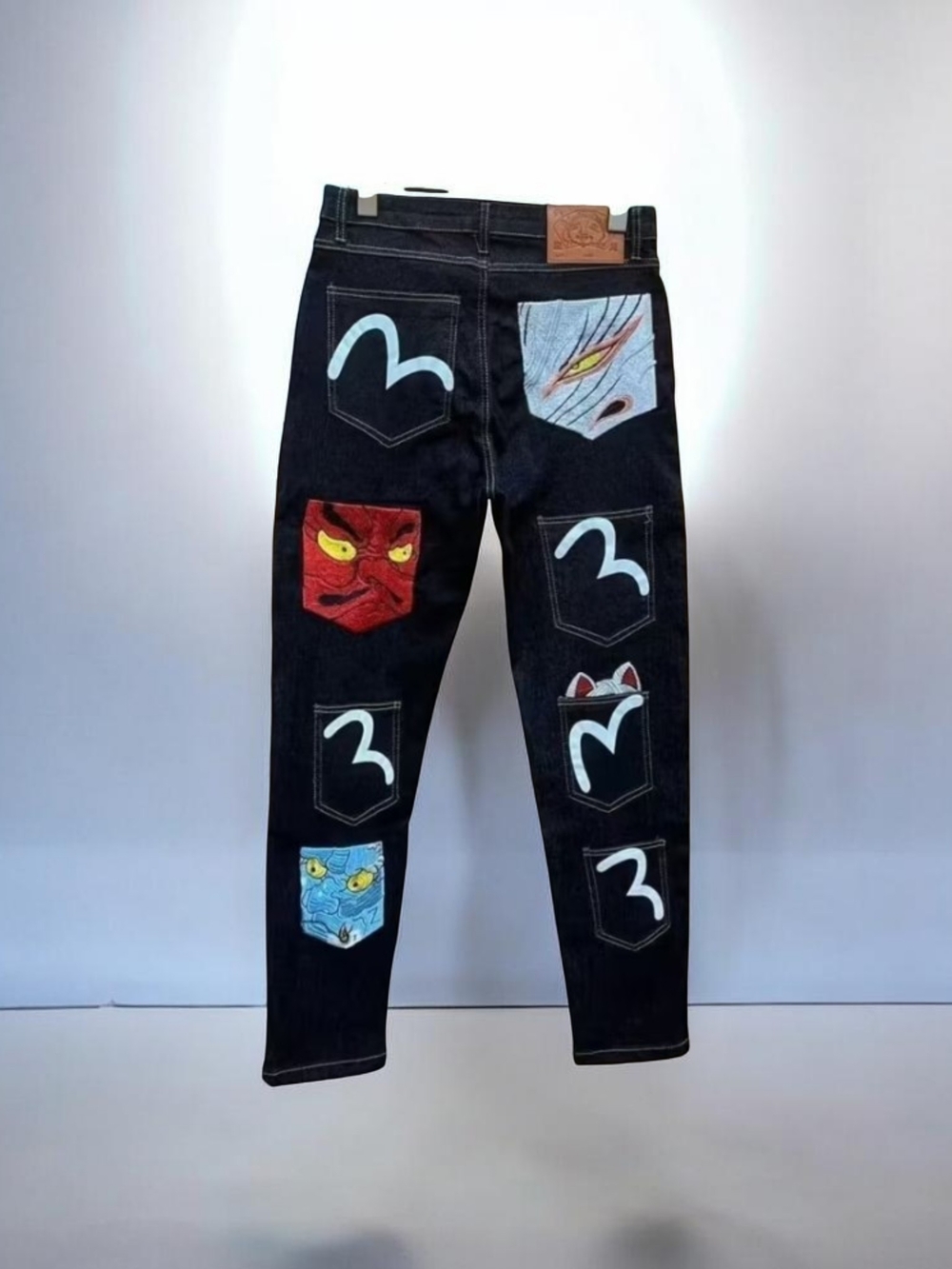 Black Men's Graphic Patch Denim Jeans - Painted Pocket Details